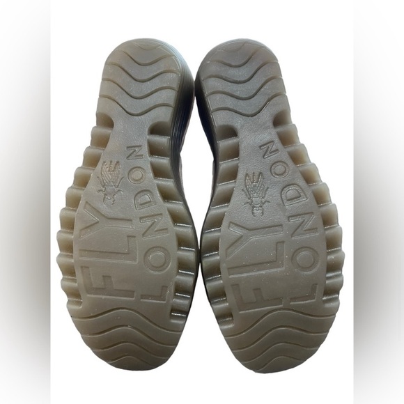 Fly London Wedge sz9 - Picture 4 of 4